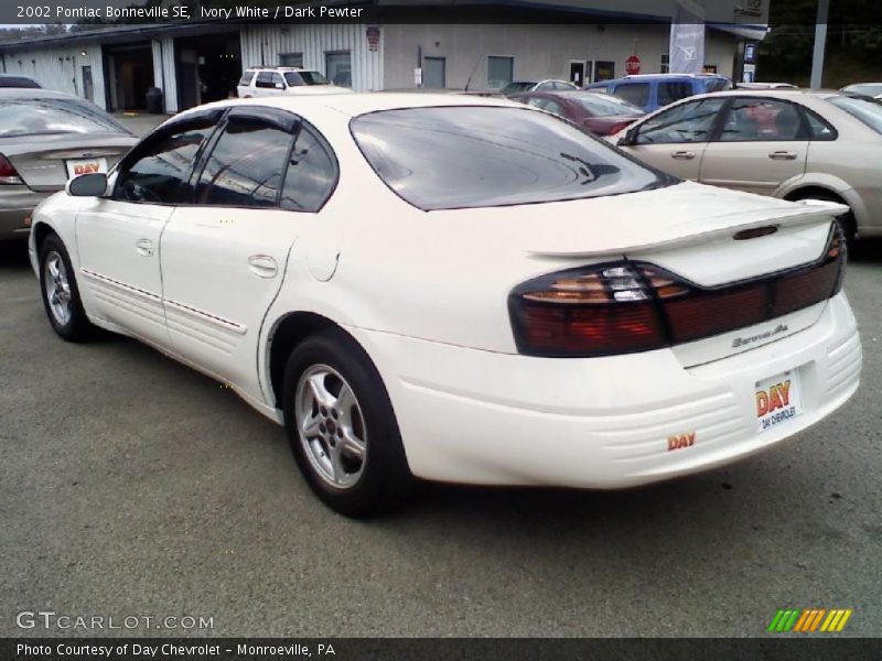 Ivory White / Dark Pewter 2002 Pontiac Bonneville SE