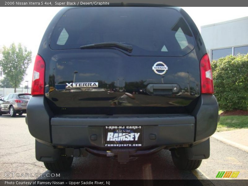 Super Black / Desert/Graphite 2006 Nissan Xterra S 4x4