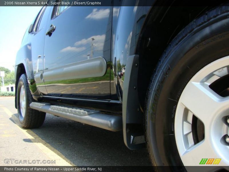 Super Black / Desert/Graphite 2006 Nissan Xterra S 4x4