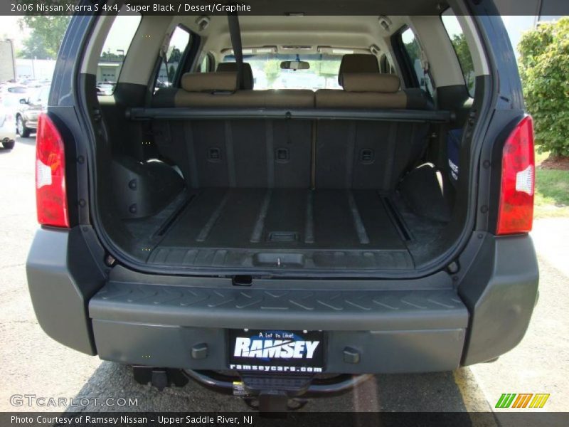 Super Black / Desert/Graphite 2006 Nissan Xterra S 4x4