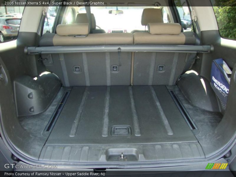 Super Black / Desert/Graphite 2006 Nissan Xterra S 4x4