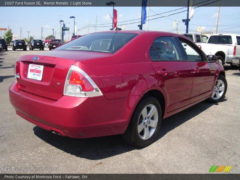 Merlot Metallic / Light Stone 2007 Ford Fusion SE