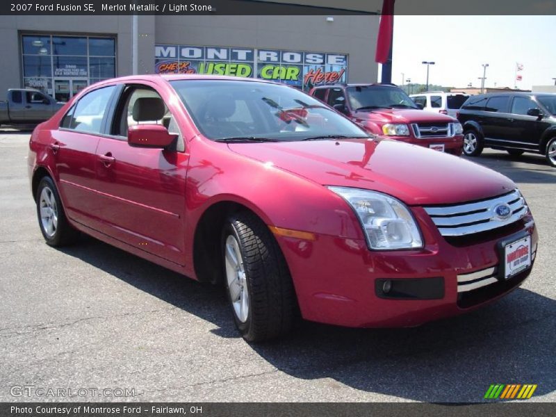 Merlot Metallic / Light Stone 2007 Ford Fusion SE