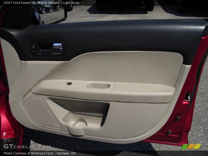Merlot Metallic / Light Stone 2007 Ford Fusion SE