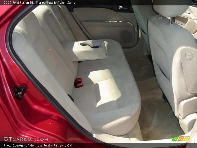 Merlot Metallic / Light Stone 2007 Ford Fusion SE