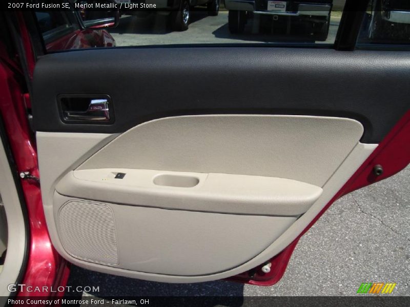 Merlot Metallic / Light Stone 2007 Ford Fusion SE