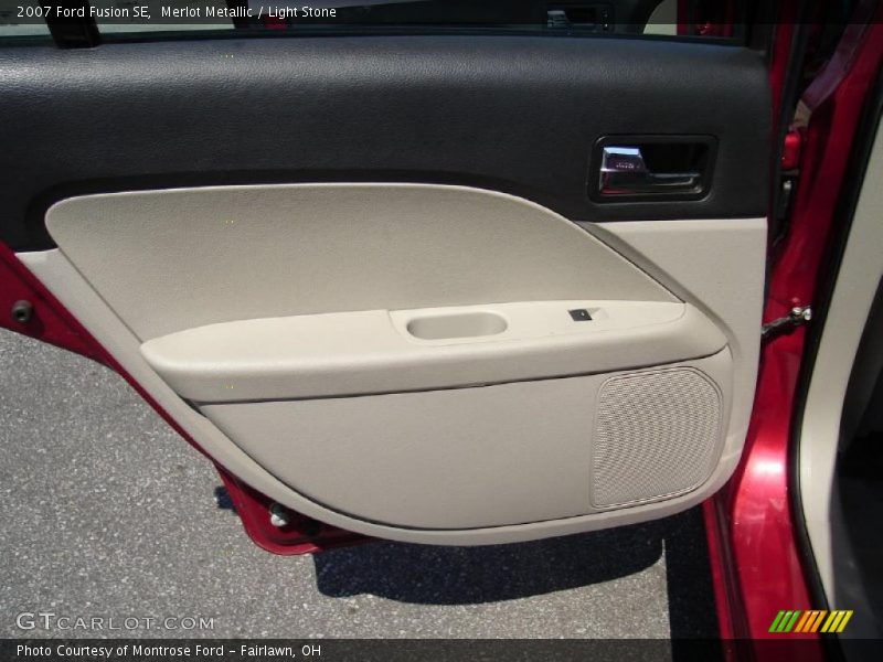 Merlot Metallic / Light Stone 2007 Ford Fusion SE