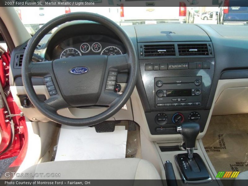 Merlot Metallic / Light Stone 2007 Ford Fusion SE
