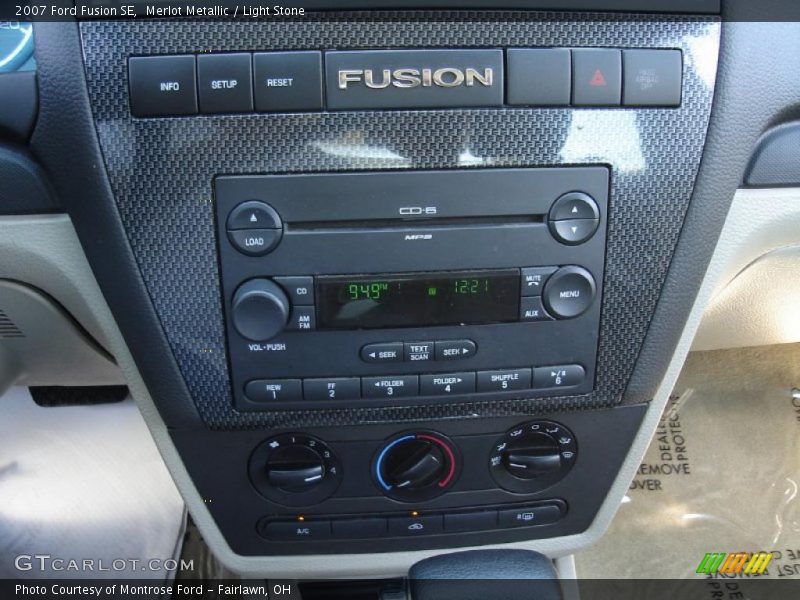 Merlot Metallic / Light Stone 2007 Ford Fusion SE