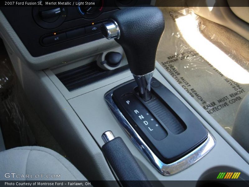 Merlot Metallic / Light Stone 2007 Ford Fusion SE