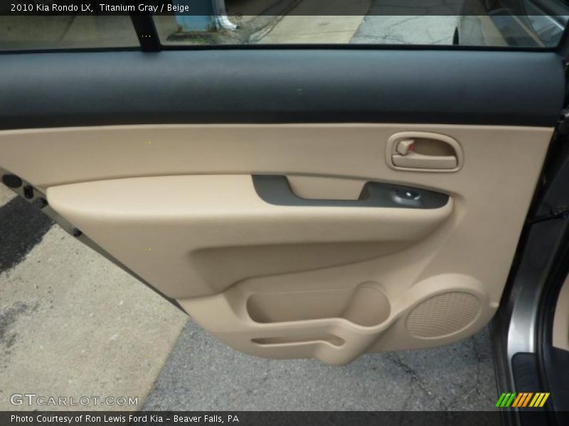 Titanium Gray / Beige 2010 Kia Rondo LX