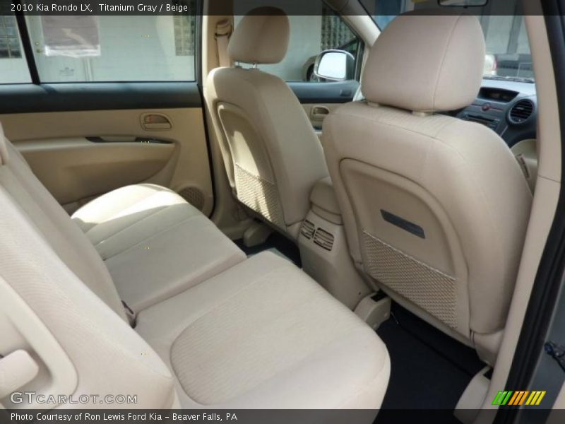 Titanium Gray / Beige 2010 Kia Rondo LX