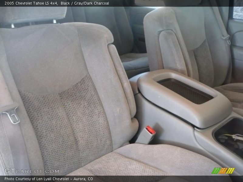 Black / Gray/Dark Charcoal 2005 Chevrolet Tahoe LS 4x4