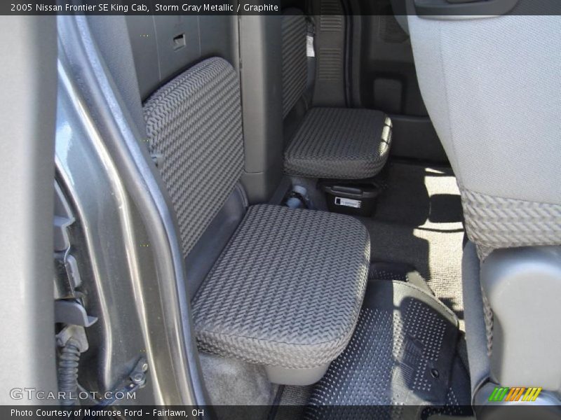 Storm Gray Metallic / Graphite 2005 Nissan Frontier SE King Cab