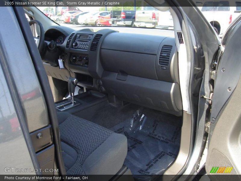 Storm Gray Metallic / Graphite 2005 Nissan Frontier SE King Cab
