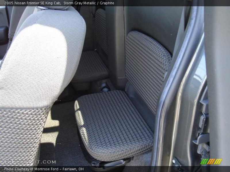 Storm Gray Metallic / Graphite 2005 Nissan Frontier SE King Cab