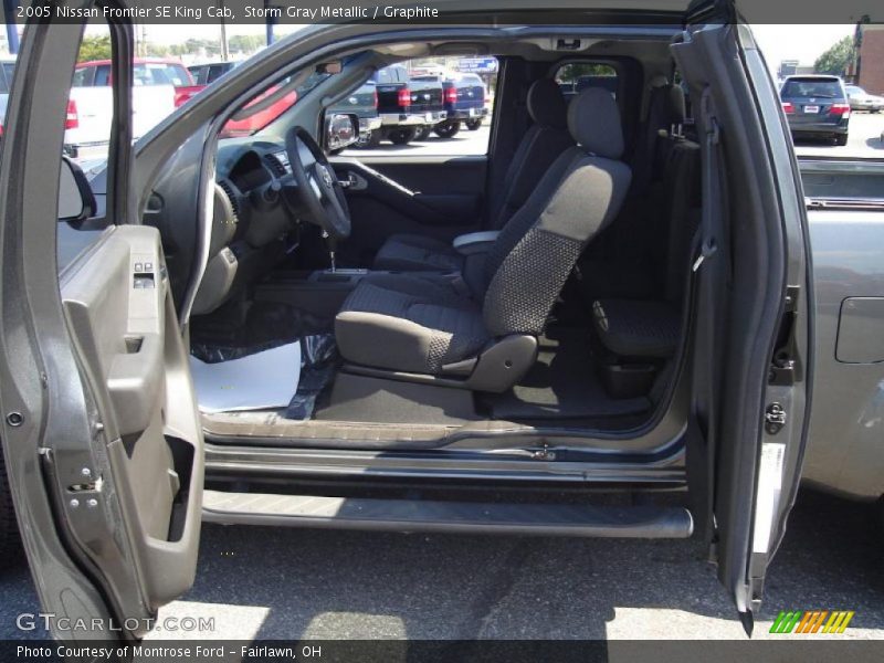 Storm Gray Metallic / Graphite 2005 Nissan Frontier SE King Cab