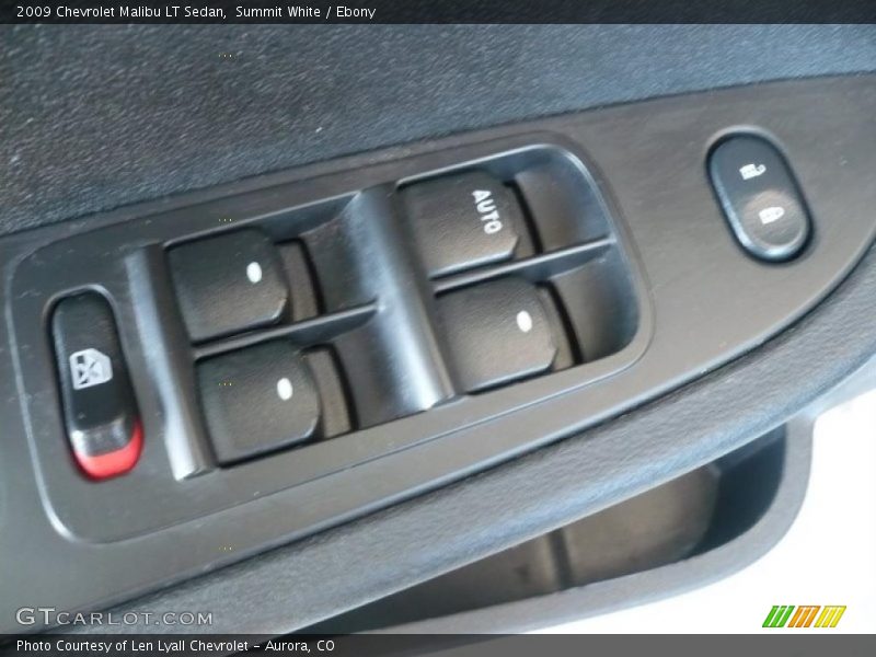 Summit White / Ebony 2009 Chevrolet Malibu LT Sedan