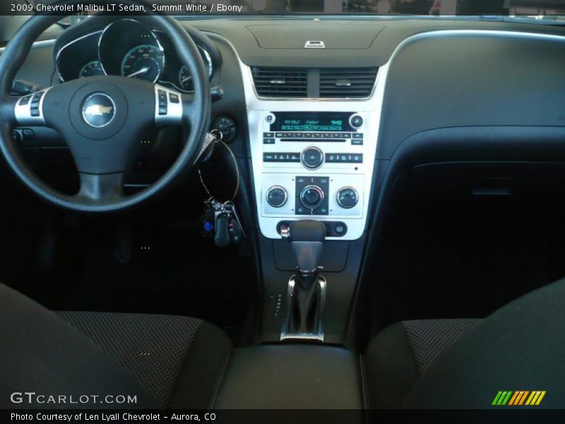 Summit White / Ebony 2009 Chevrolet Malibu LT Sedan