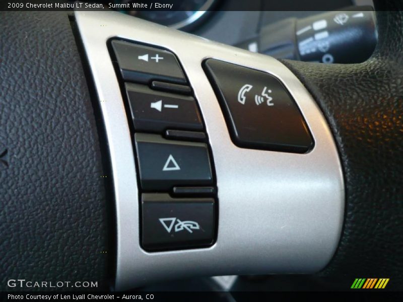 Summit White / Ebony 2009 Chevrolet Malibu LT Sedan