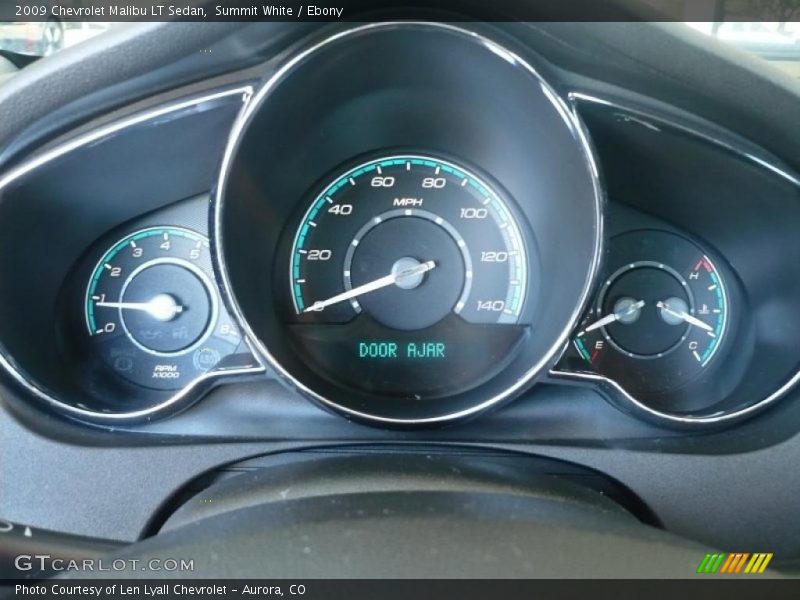 Summit White / Ebony 2009 Chevrolet Malibu LT Sedan