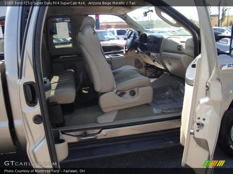 Arizona Beige Metallic / Tan 2005 Ford F250 Super Duty FX4 SuperCab 4x4
