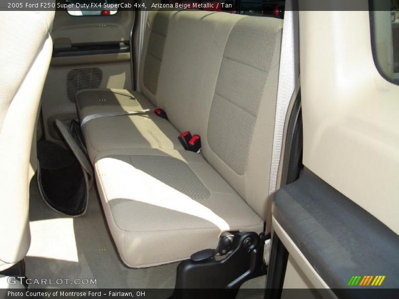Arizona Beige Metallic / Tan 2005 Ford F250 Super Duty FX4 SuperCab 4x4