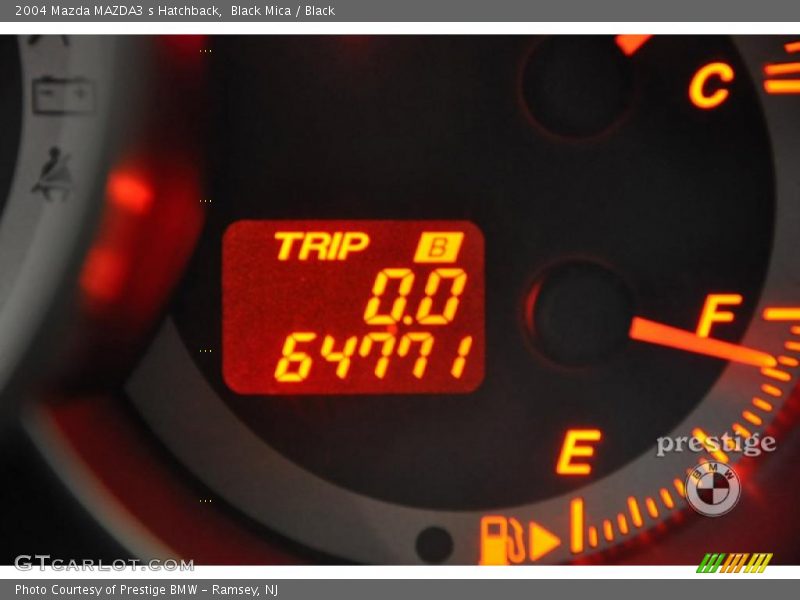 Black Mica / Black 2004 Mazda MAZDA3 s Hatchback