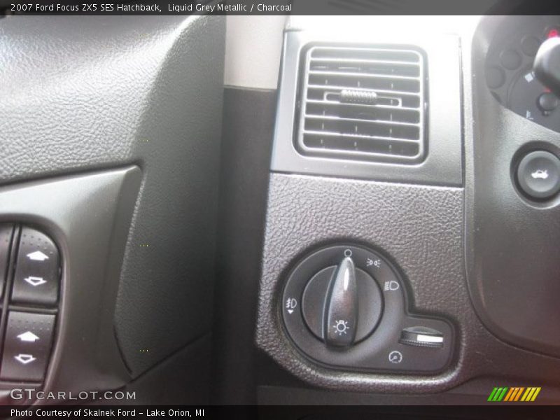 Liquid Grey Metallic / Charcoal 2007 Ford Focus ZX5 SES Hatchback