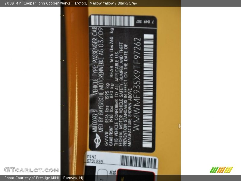 Mellow Yellow / Black/Grey 2009 Mini Cooper John Cooper Works Hardtop