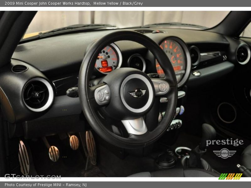Mellow Yellow / Black/Grey 2009 Mini Cooper John Cooper Works Hardtop
