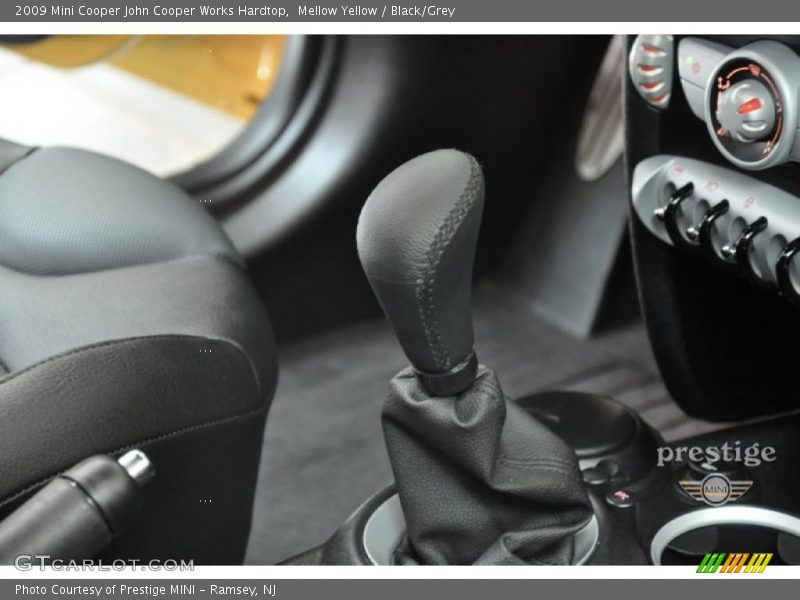 Mellow Yellow / Black/Grey 2009 Mini Cooper John Cooper Works Hardtop