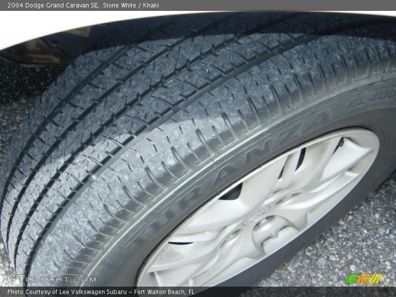 Stone White / Khaki 2004 Dodge Grand Caravan SE