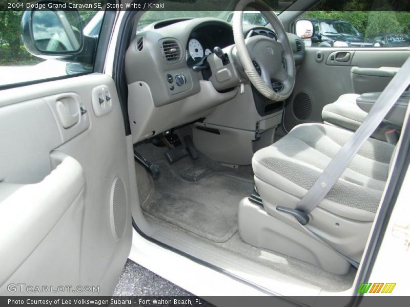 Stone White / Khaki 2004 Dodge Grand Caravan SE