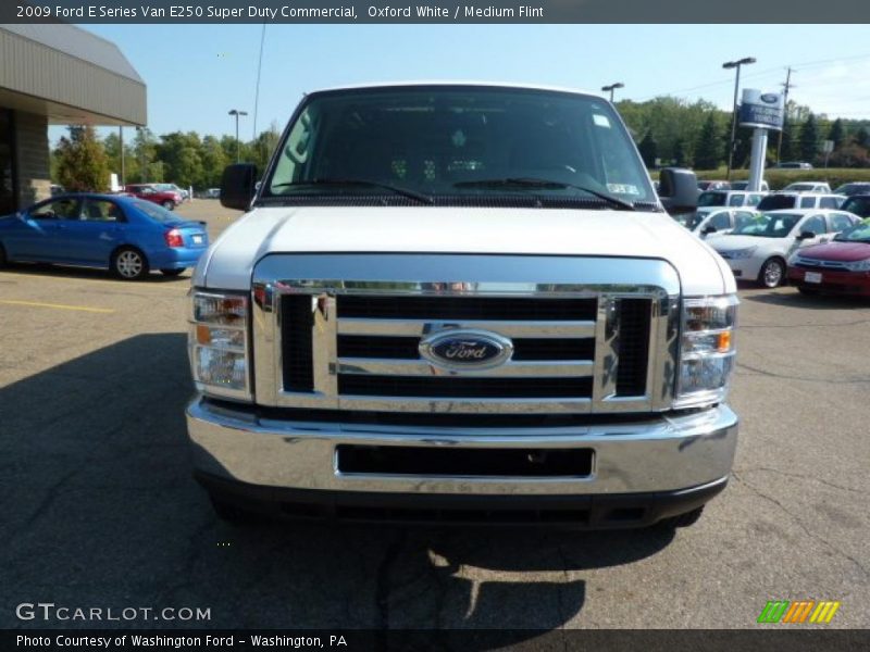 Oxford White / Medium Flint 2009 Ford E Series Van E250 Super Duty Commercial