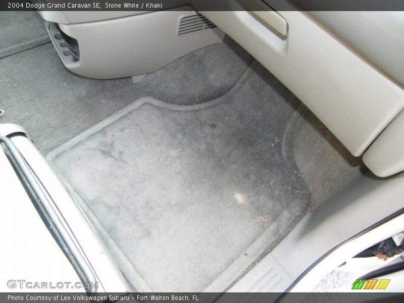 Stone White / Khaki 2004 Dodge Grand Caravan SE