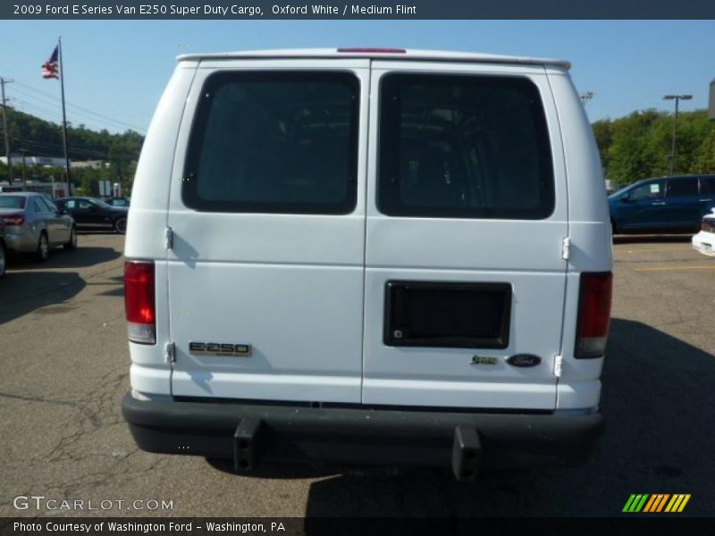 Oxford White / Medium Flint 2009 Ford E Series Van E250 Super Duty Cargo