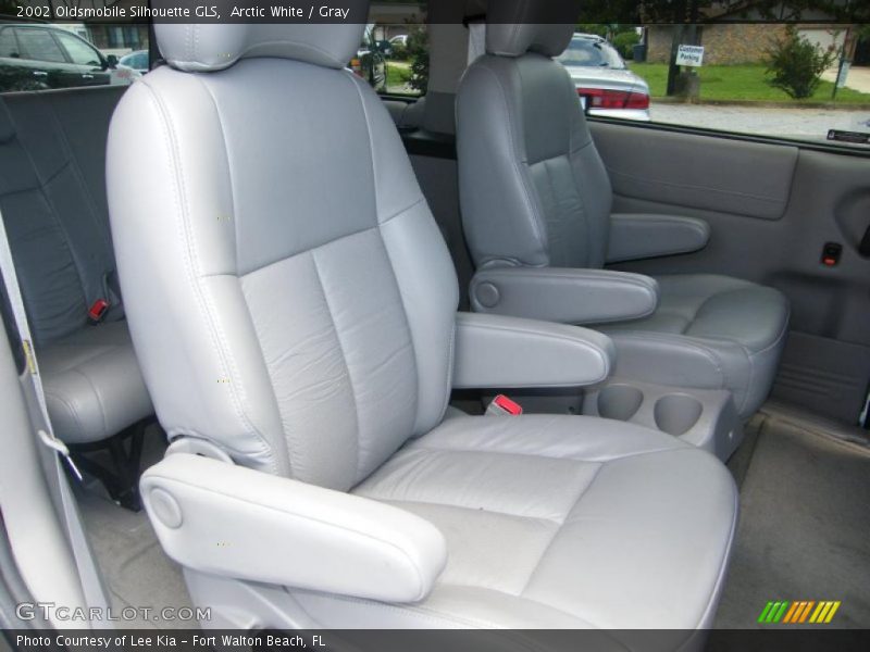 Arctic White / Gray 2002 Oldsmobile Silhouette GLS