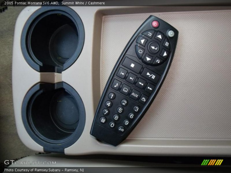 Summit White / Cashmere 2005 Pontiac Montana SV6 AWD