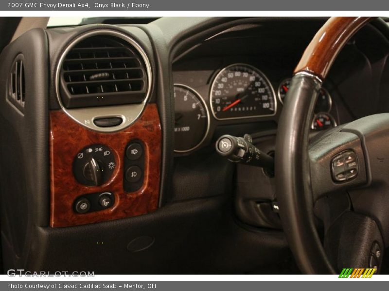 Onyx Black / Ebony 2007 GMC Envoy Denali 4x4