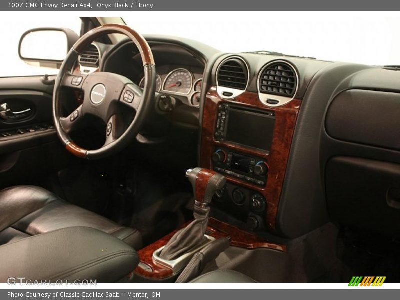 Onyx Black / Ebony 2007 GMC Envoy Denali 4x4