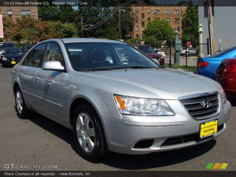 Radiant Silver / Gray 2010 Hyundai Sonata GLS