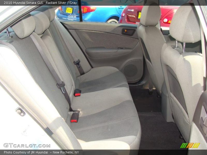 Radiant Silver / Gray 2010 Hyundai Sonata GLS
