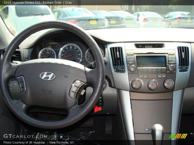 Radiant Silver / Gray 2010 Hyundai Sonata GLS