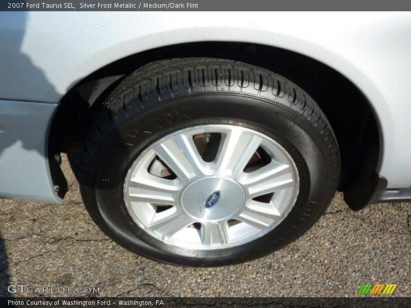 Silver Frost Metallic / Medium/Dark Flint 2007 Ford Taurus SEL