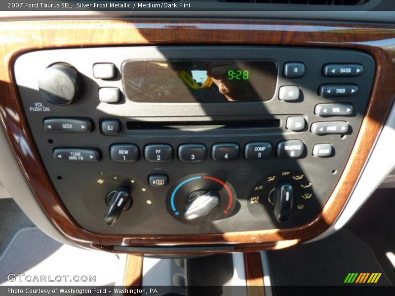 Silver Frost Metallic / Medium/Dark Flint 2007 Ford Taurus SEL