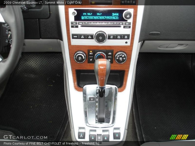 Summit White / Light Gray 2009 Chevrolet Equinox LT