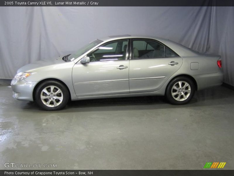 Lunar Mist Metallic / Gray 2005 Toyota Camry XLE V6