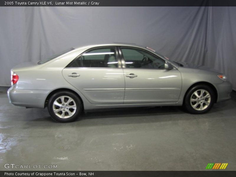 Lunar Mist Metallic / Gray 2005 Toyota Camry XLE V6
