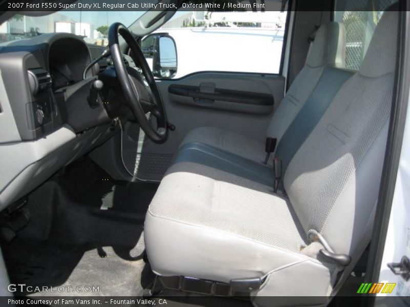 Oxford White / Medium Flint 2007 Ford F550 Super Duty XL Regular Cab Utility Truck
